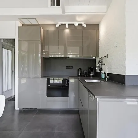 Toekomst 59 - Not Intended For Company Or Work-related Holiday home *